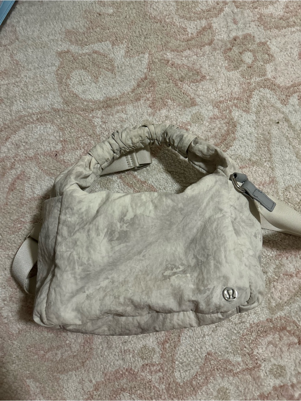 lululemon athletica bag